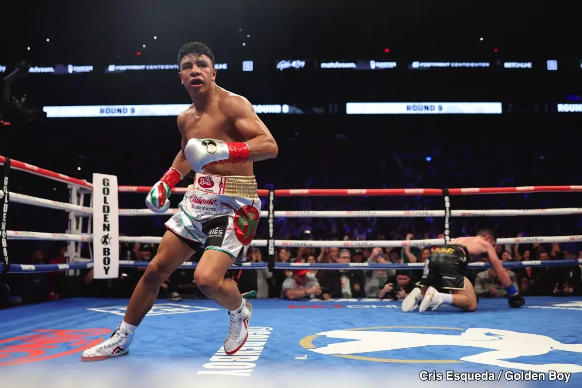 Can Jaime Munguia’s Combination Punching Overwhelm Canelo Alvarez?