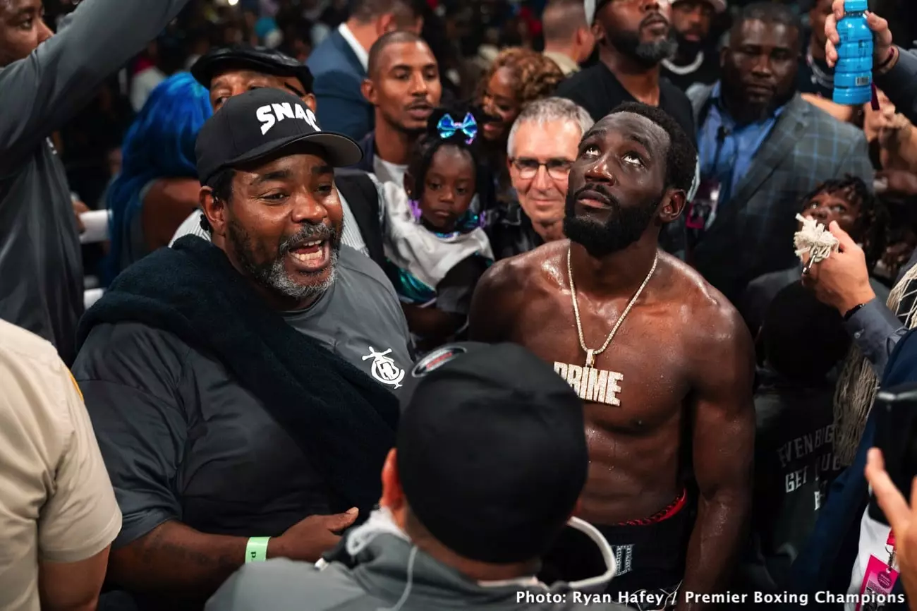 Terence Crawford: A Risky Move Toward Canelo Alvarez