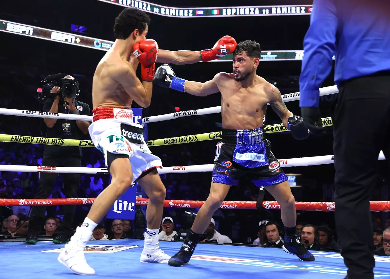 Examining the Crucial Rematches in Featherweight Boxing