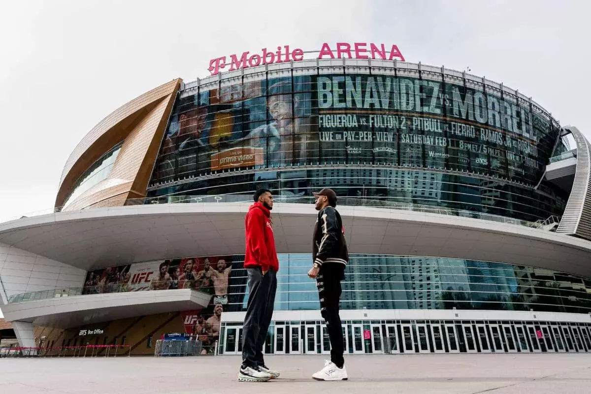 The Weight of Expectations: David Benavidez’s Journey at Light Heavyweight